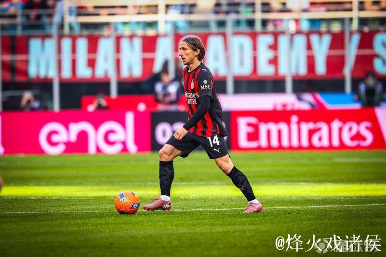 莫德里奇全场触球120次评分7.4,连续11场意甲首发打满90分钟 莫德里奇全场触球120次评分7.4,连续11场意甲首发打满90分钟